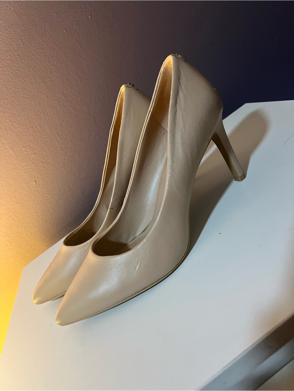 Karl Lagerfeld Paris Royale Leather Stiletto Pumps Nude - size 7